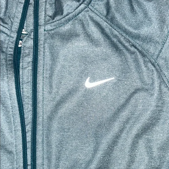 Nike Women's Gray and Teal Jacket - Picture 9 of 12